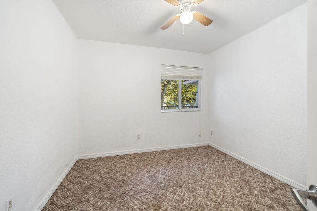 En Venta: $295,999 (3 camas, 2 baños, 1556 Pies cuadrados)