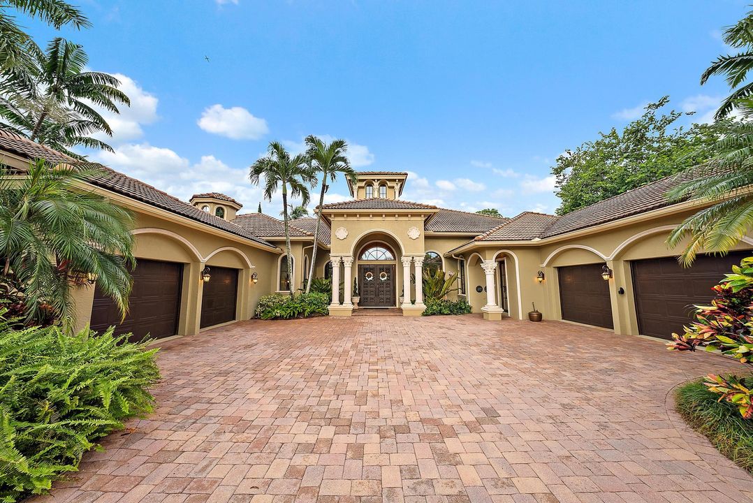 For Sale: $3,250,000 (4 beds, 3 baths, 5426 Square Feet)