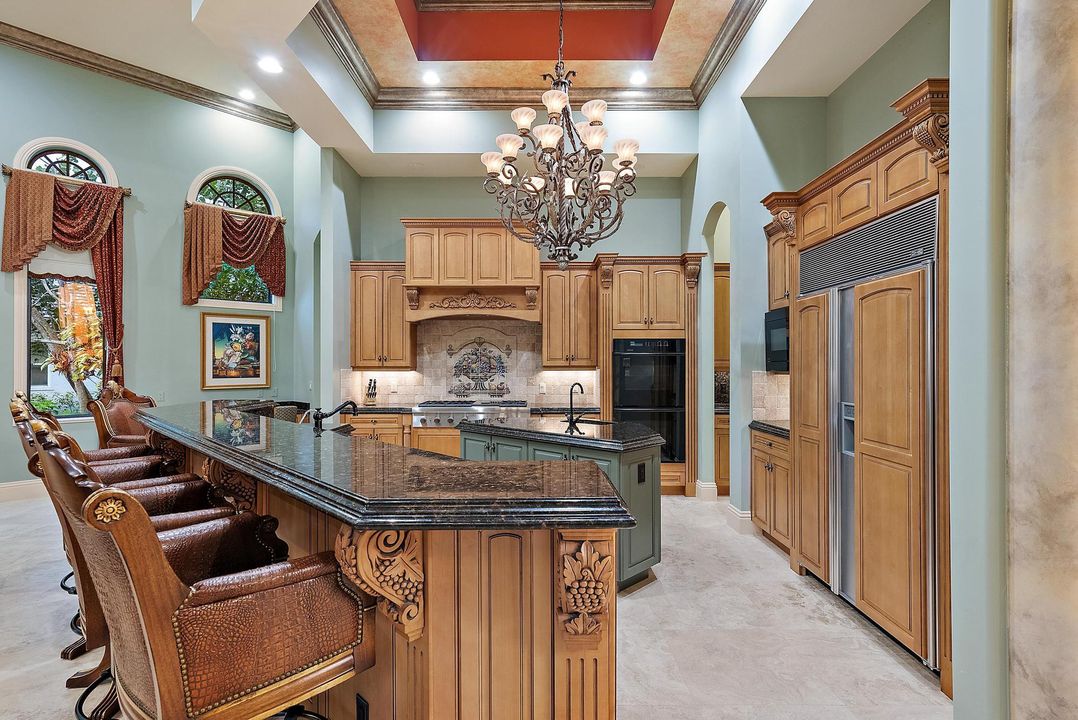 For Sale: $3,250,000 (4 beds, 3 baths, 5426 Square Feet)