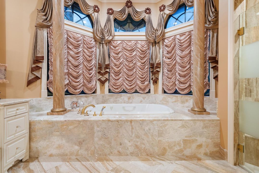 For Sale: $3,250,000 (4 beds, 3 baths, 5426 Square Feet)