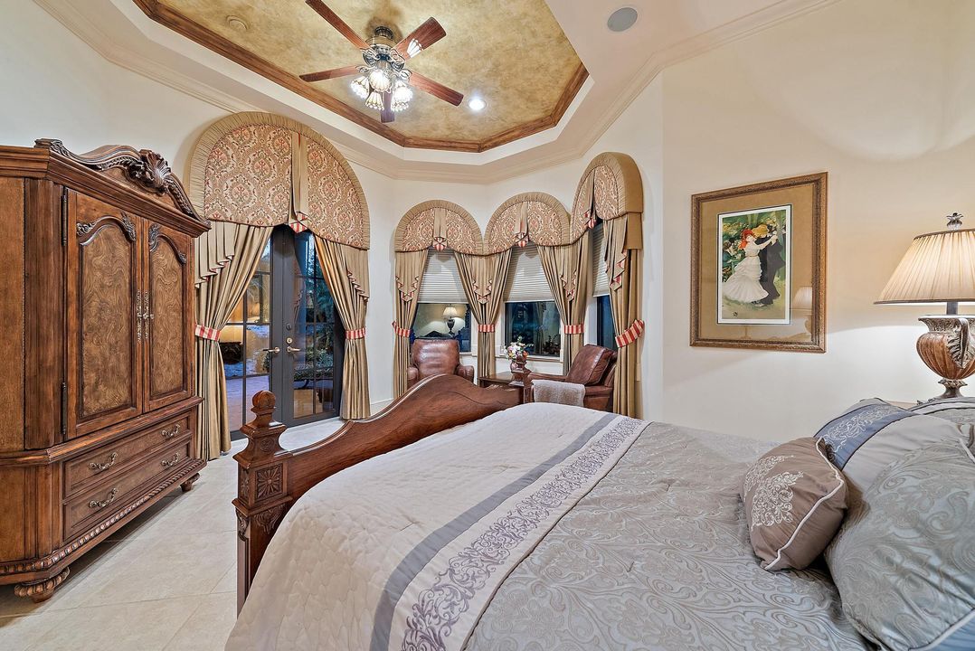 For Sale: $3,250,000 (4 beds, 3 baths, 5426 Square Feet)