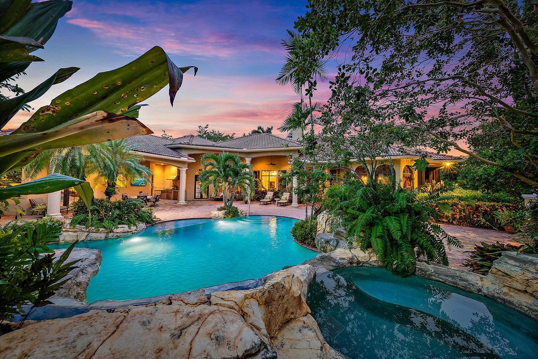 For Sale: $3,250,000 (4 beds, 3 baths, 5426 Square Feet)