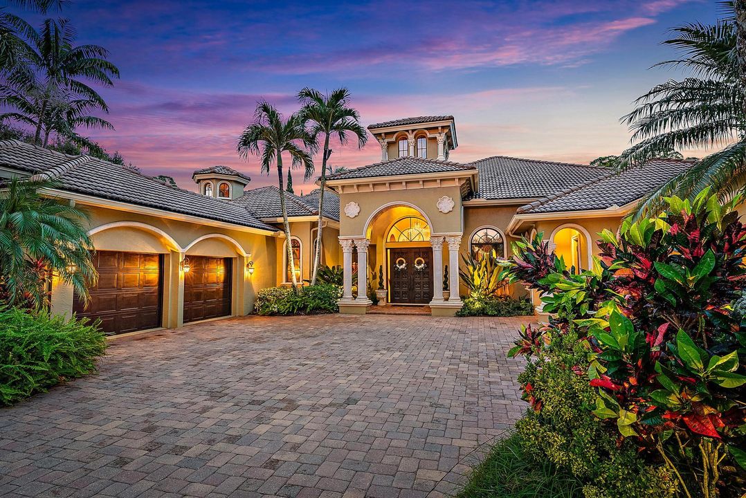 For Sale: $3,250,000 (4 beds, 3 baths, 5426 Square Feet)