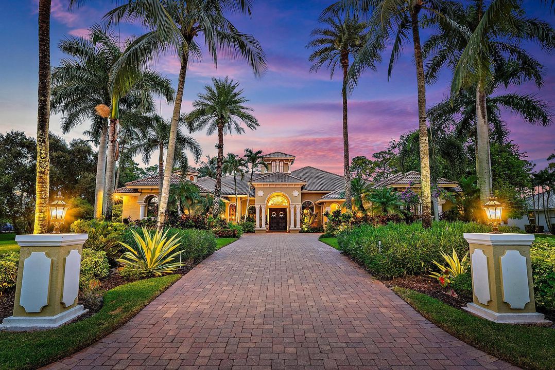 For Sale: $3,250,000 (4 beds, 3 baths, 5426 Square Feet)