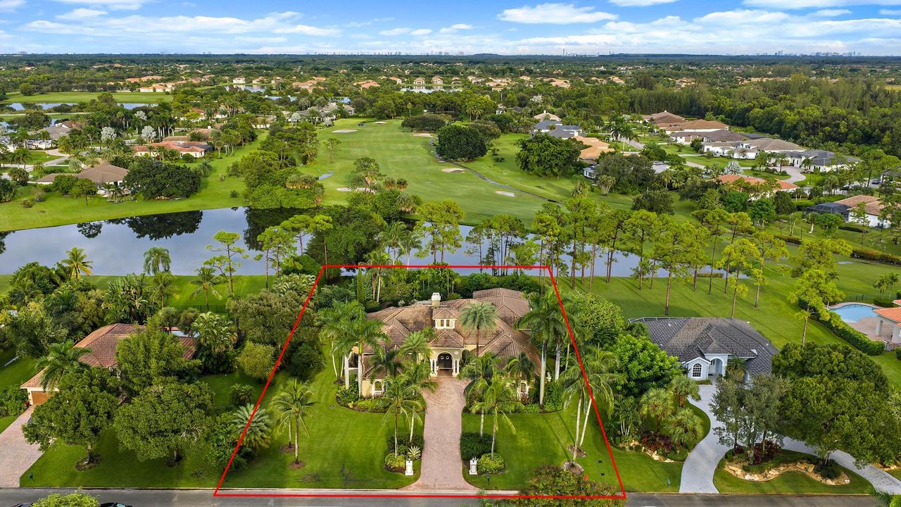 For Sale: $3,250,000 (4 beds, 3 baths, 5426 Square Feet)