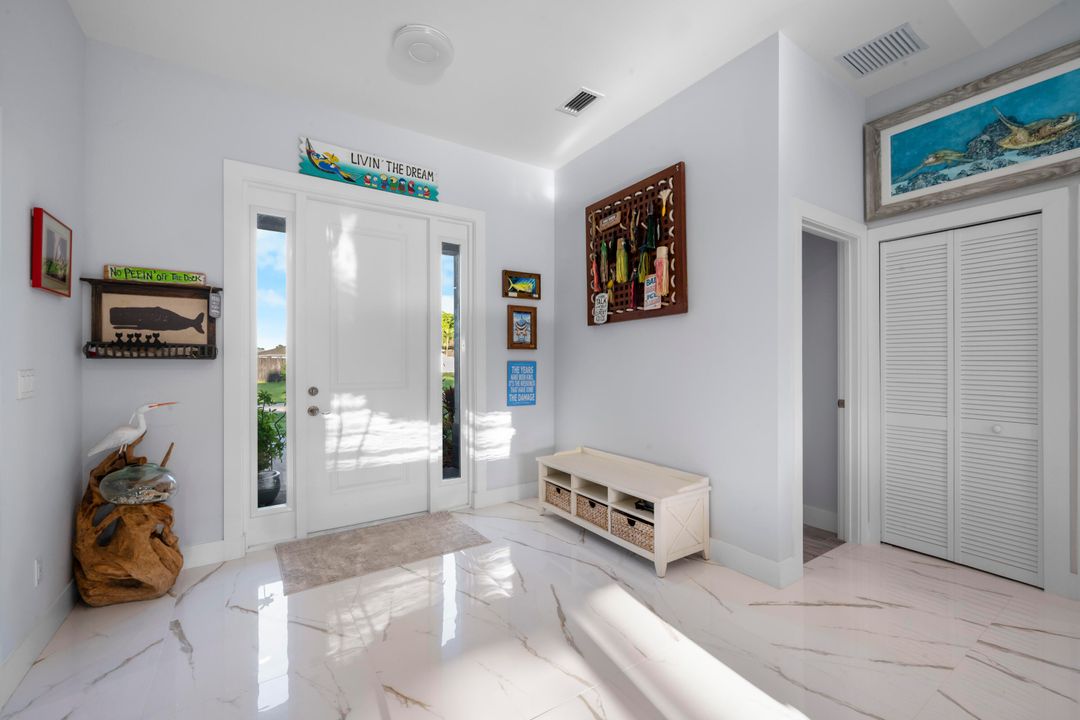 Active With Contract: $447,000 (4 beds, 2 baths, 1883 Square Feet)