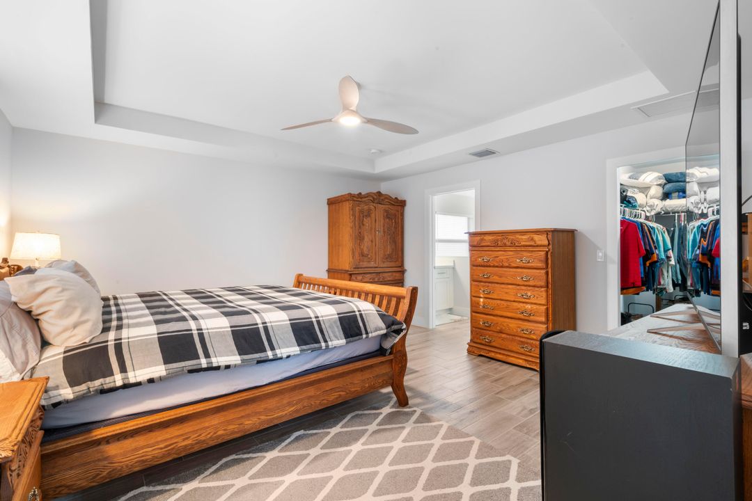 Active With Contract: $447,000 (4 beds, 2 baths, 1883 Square Feet)