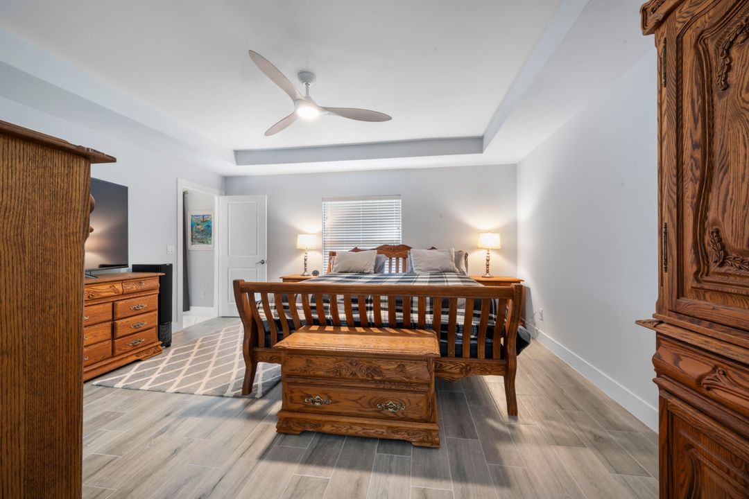 Active With Contract: $447,000 (4 beds, 2 baths, 1883 Square Feet)