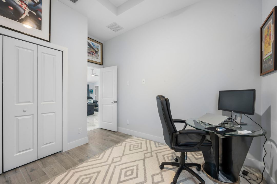 Active With Contract: $447,000 (4 beds, 2 baths, 1883 Square Feet)