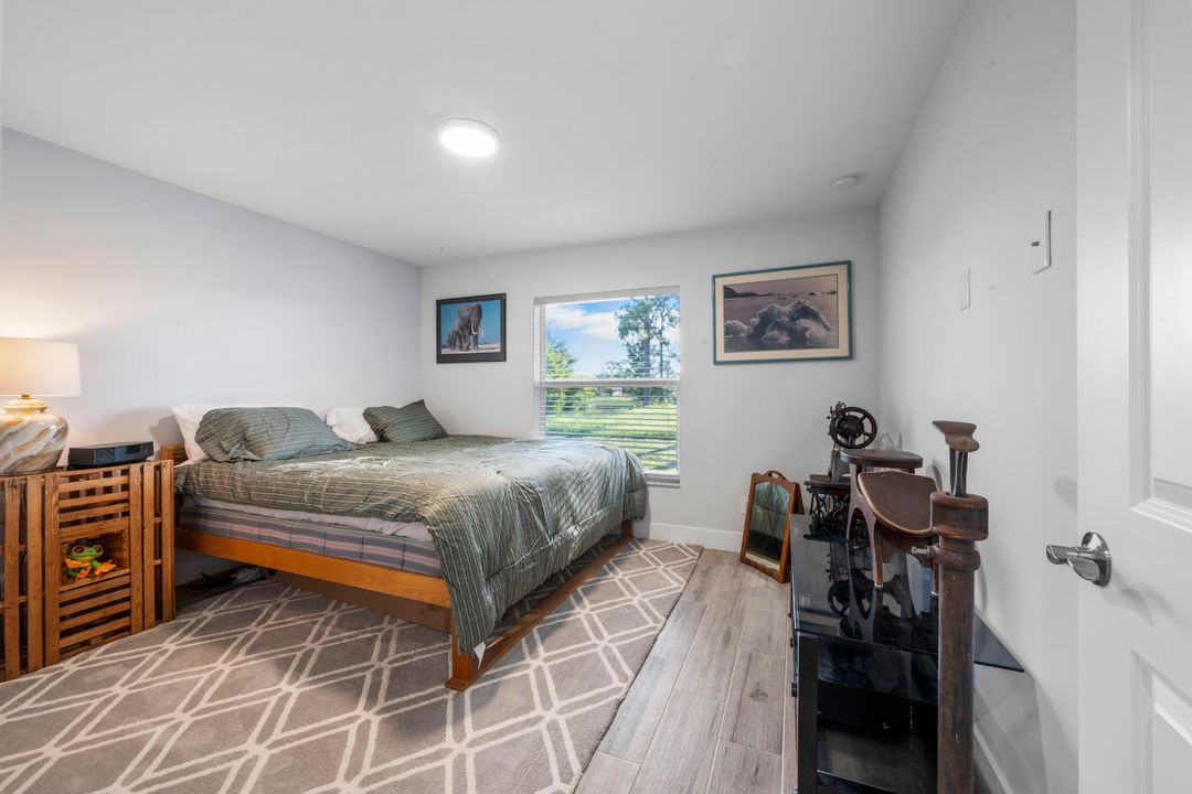 Active With Contract: $447,000 (4 beds, 2 baths, 1883 Square Feet)