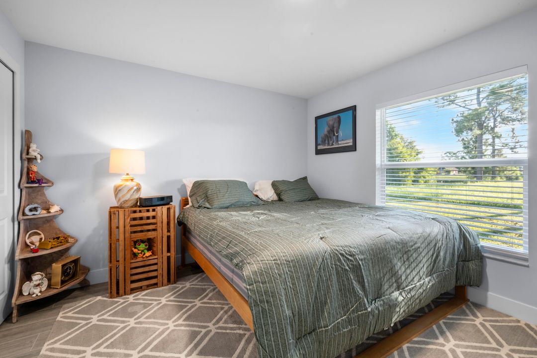 Active With Contract: $447,000 (4 beds, 2 baths, 1883 Square Feet)