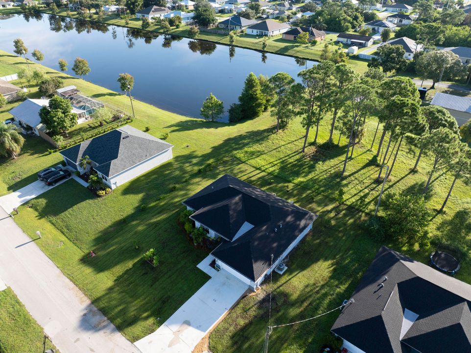 Active With Contract: $447,000 (4 beds, 2 baths, 1883 Square Feet)