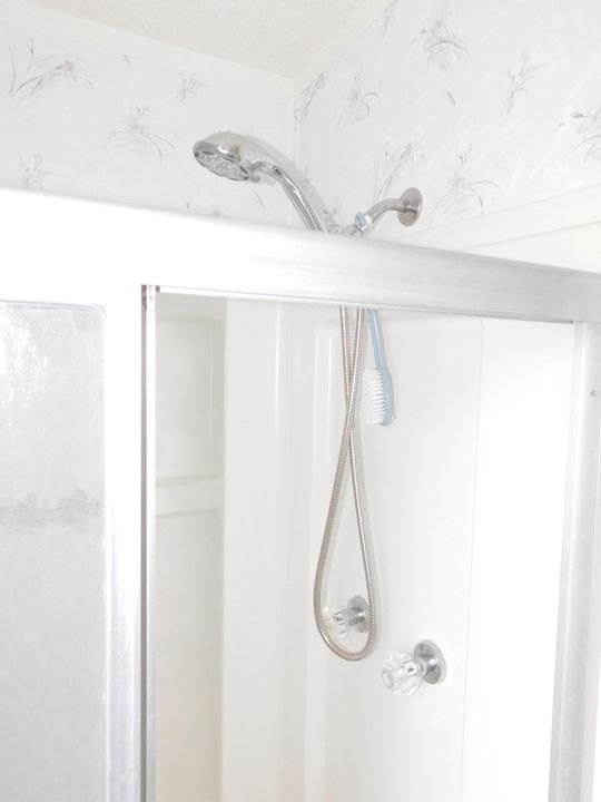 Под контрактом: $175,000 (2 спален, 2 ванн, 986 Квадратных фут)