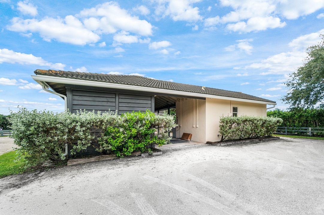 For Rent: $2,000 (1 beds, 1 baths, 400 Square Feet)