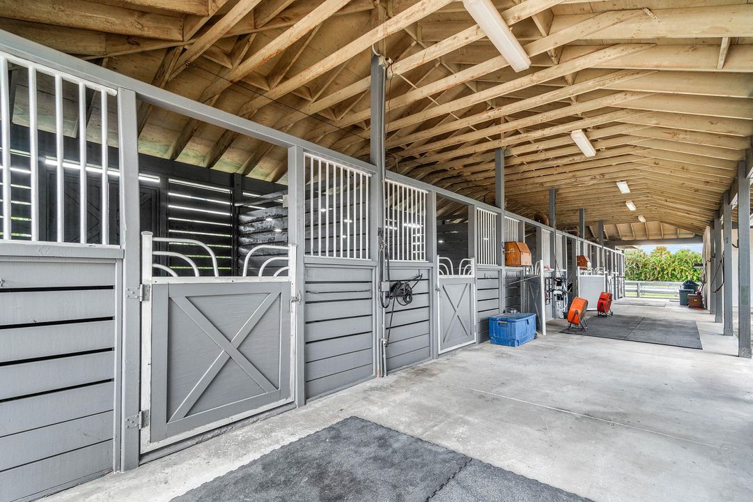 For Rent: $2,000 (1 beds, 1 baths, 400 Square Feet)