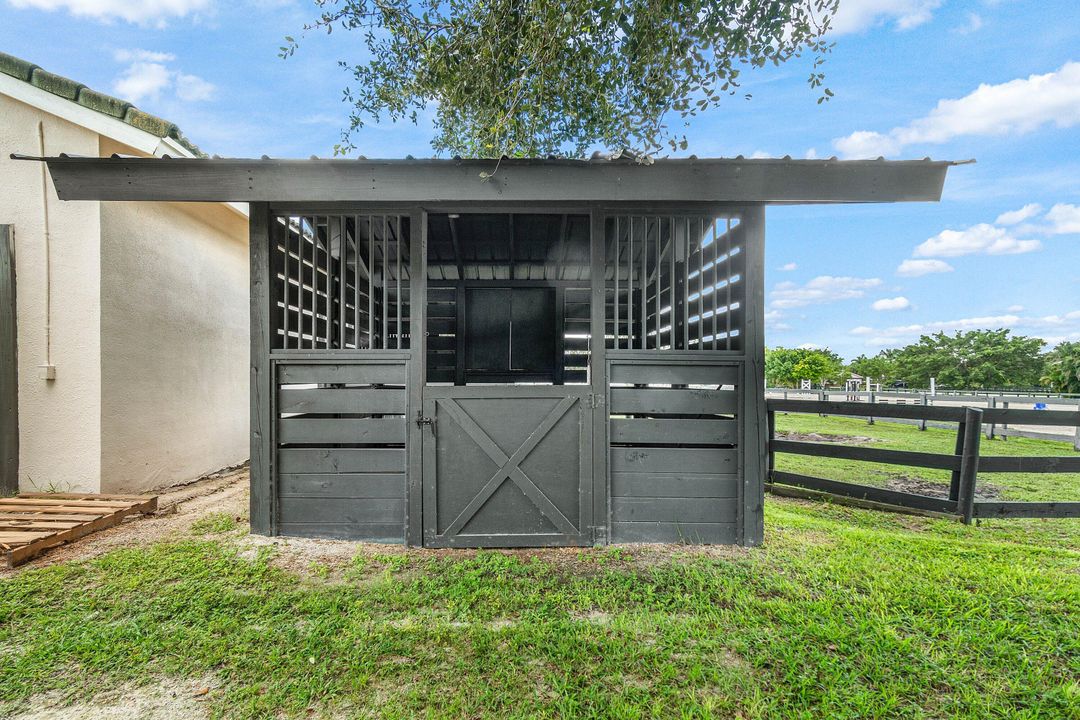 For Rent: $2,000 (1 beds, 1 baths, 400 Square Feet)