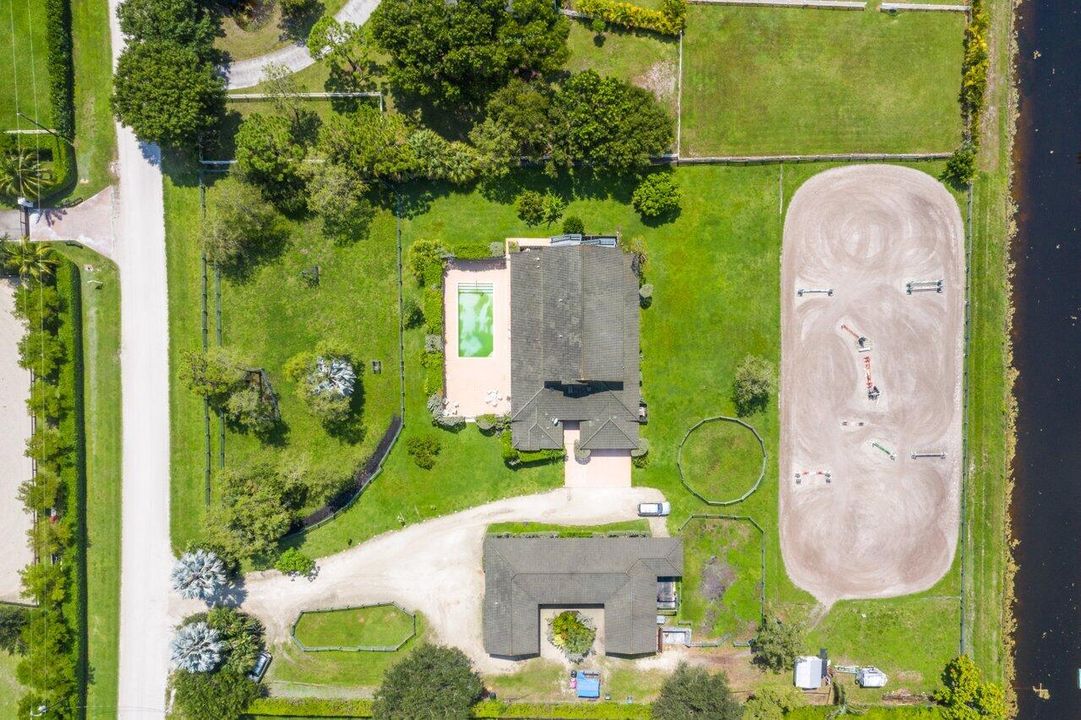 For Rent: $2,000 (1 beds, 1 baths, 400 Square Feet)