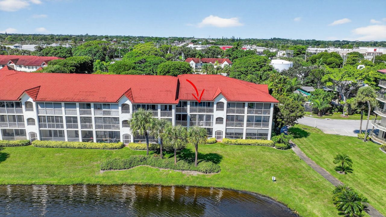 For Sale: $329,000 (2 beds, 2 baths, 1414 Square Feet)