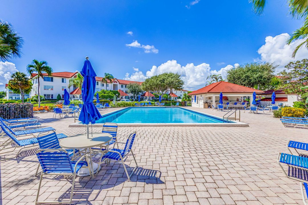 For Sale: $329,000 (2 beds, 2 baths, 1414 Square Feet)