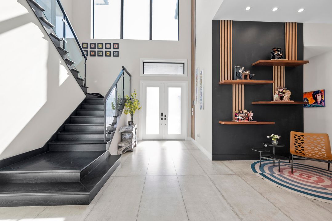 For Sale: $4,875,000 (6 beds, 8 baths, 6175 Square Feet)