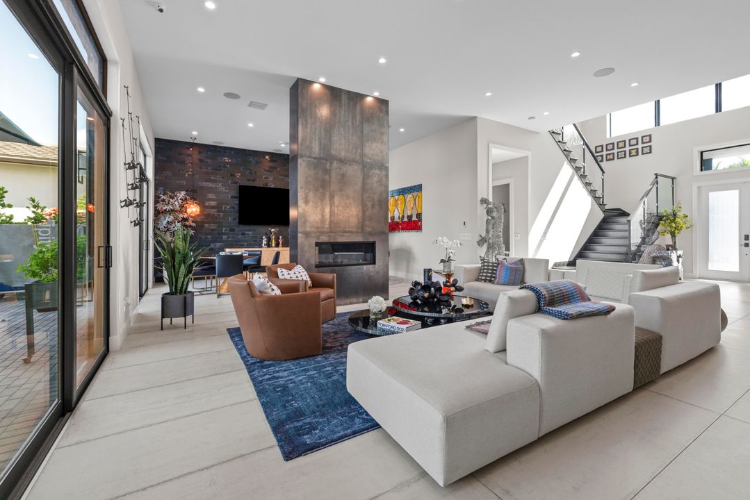 For Sale: $4,875,000 (6 beds, 8 baths, 6175 Square Feet)