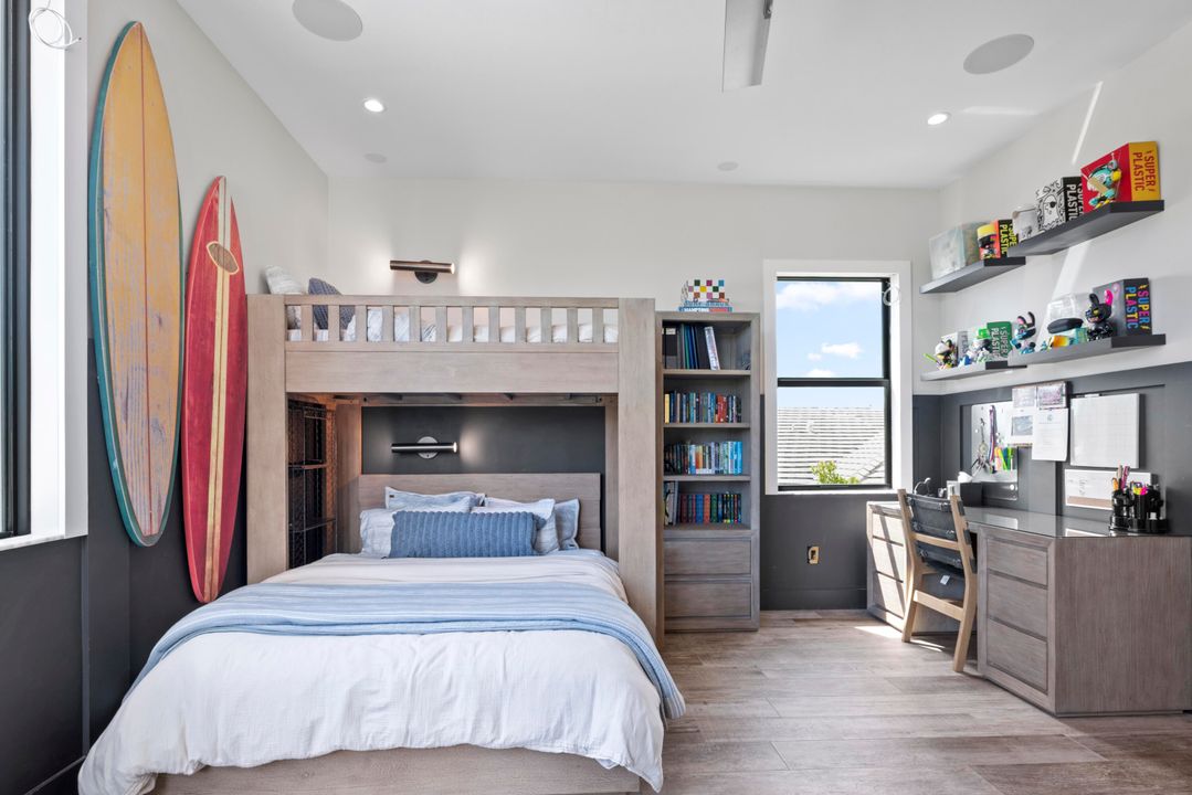 For Sale: $4,875,000 (6 beds, 8 baths, 6175 Square Feet)