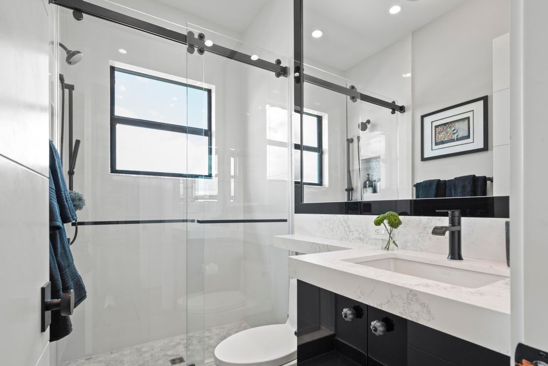 For Sale: $4,875,000 (6 beds, 8 baths, 6175 Square Feet)