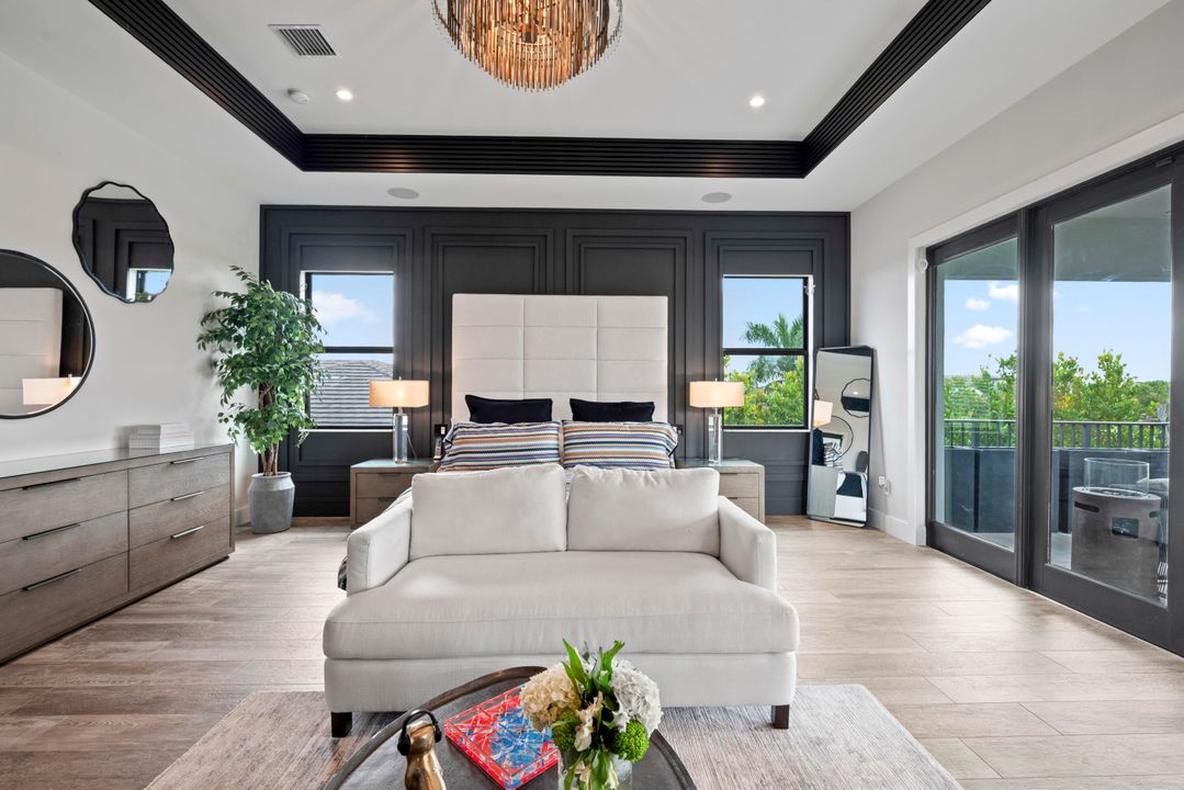 For Sale: $4,875,000 (6 beds, 8 baths, 6175 Square Feet)