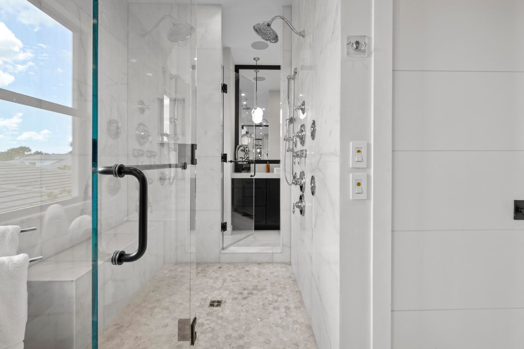 For Sale: $4,875,000 (6 beds, 8 baths, 6175 Square Feet)