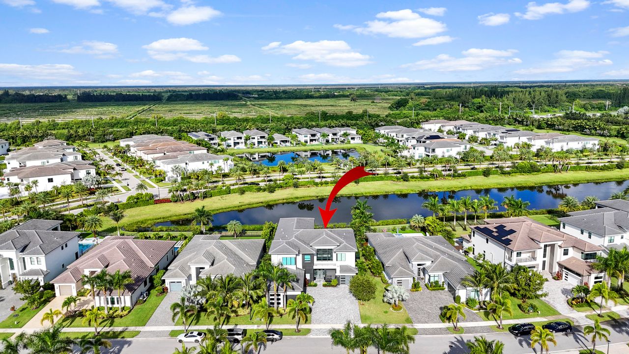 For Sale: $4,875,000 (6 beds, 8 baths, 6175 Square Feet)