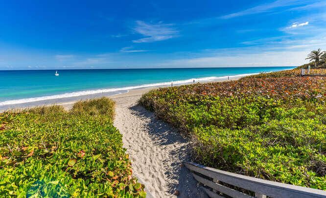 На продажу: $699,000 (2 спален, 2 ванн, 1047 Квадратных фут)