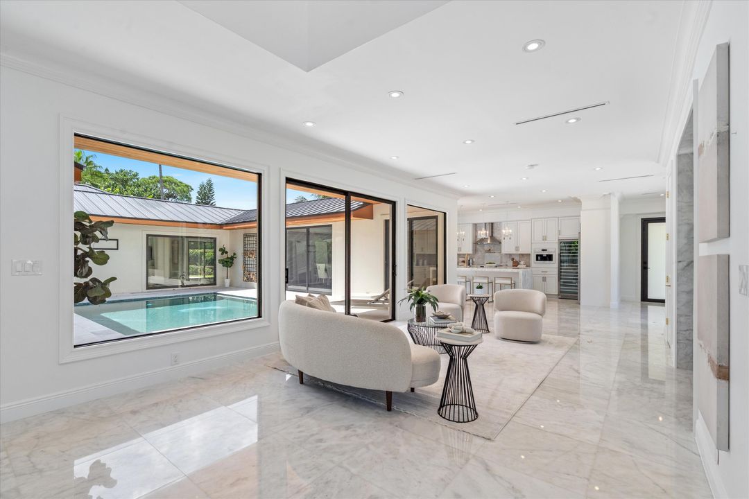 For Sale: $3,900,000 (4 beds, 4 baths, 4750 Square Feet)