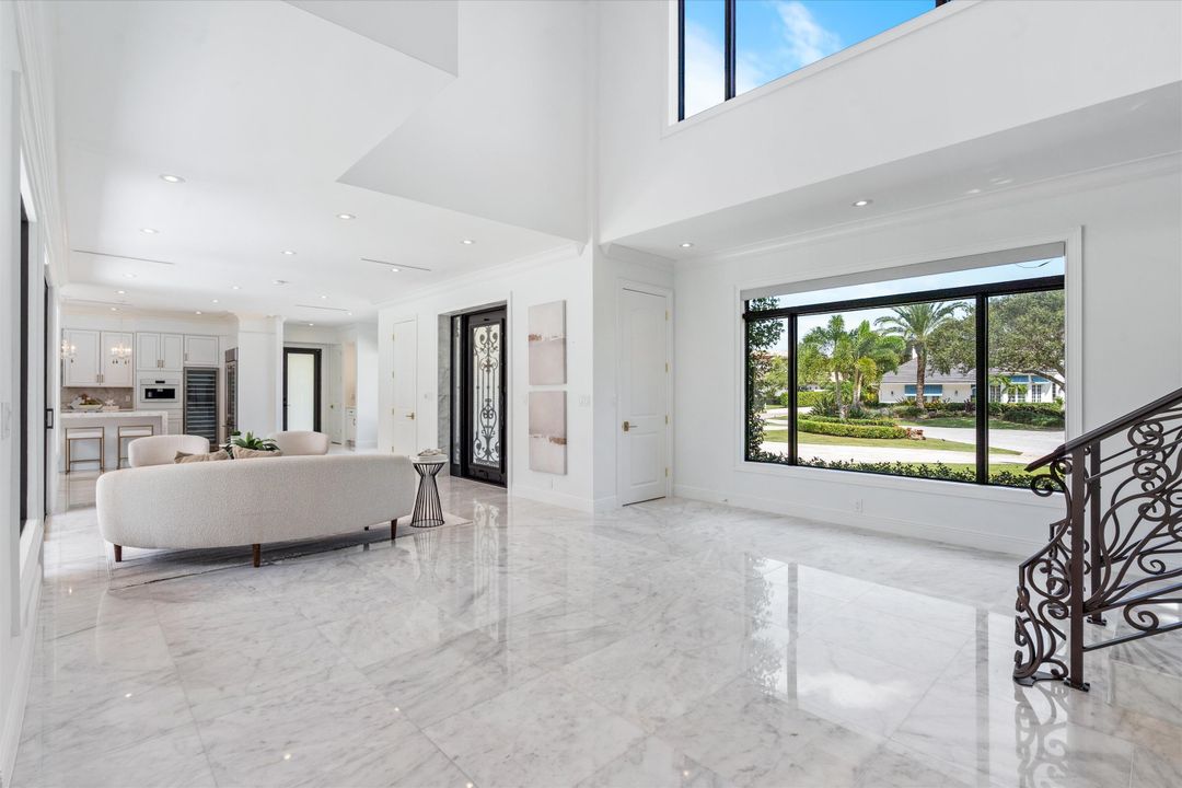 For Sale: $3,900,000 (4 beds, 4 baths, 4750 Square Feet)