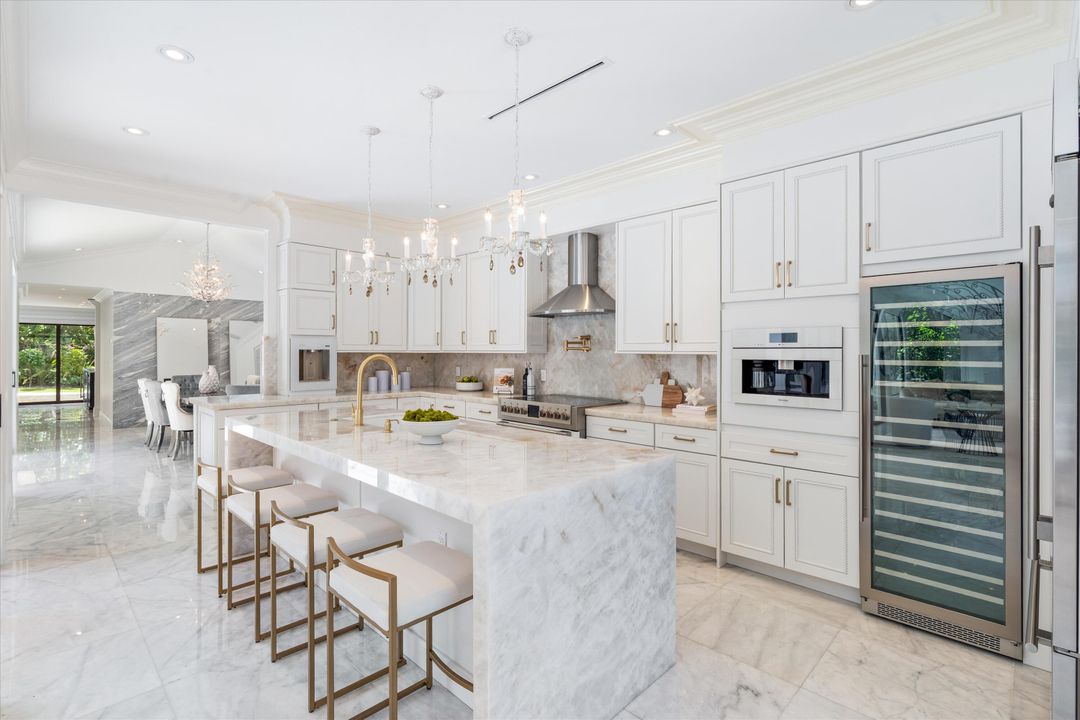 For Sale: $3,900,000 (4 beds, 4 baths, 4750 Square Feet)