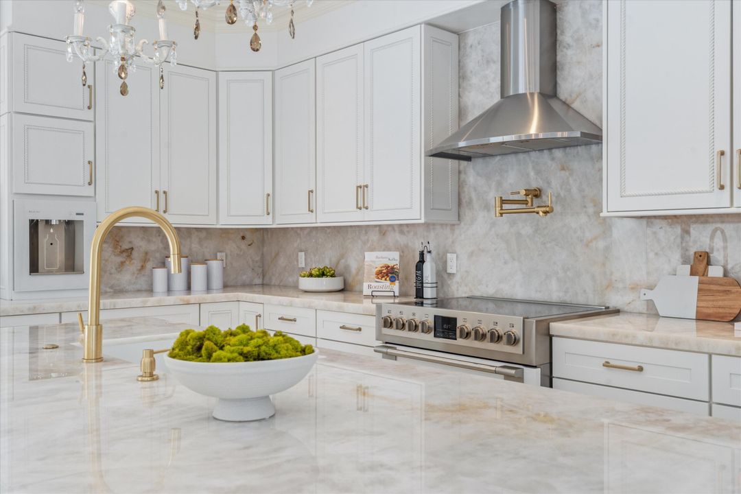 For Sale: $3,900,000 (4 beds, 4 baths, 4750 Square Feet)