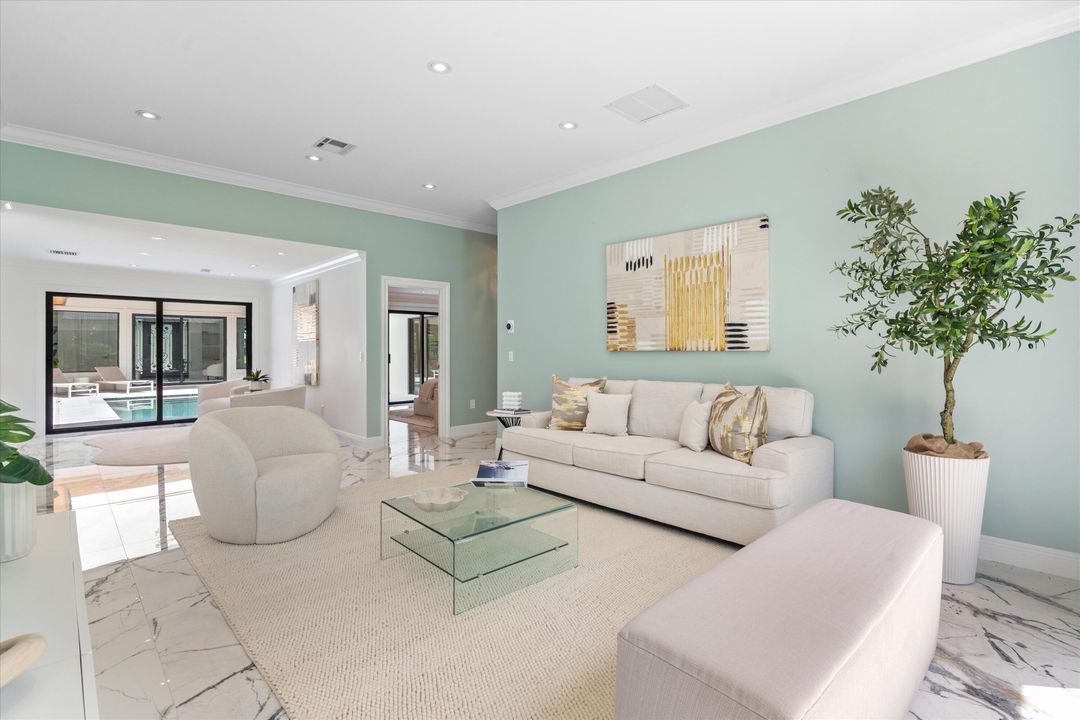 For Sale: $3,900,000 (4 beds, 4 baths, 4750 Square Feet)