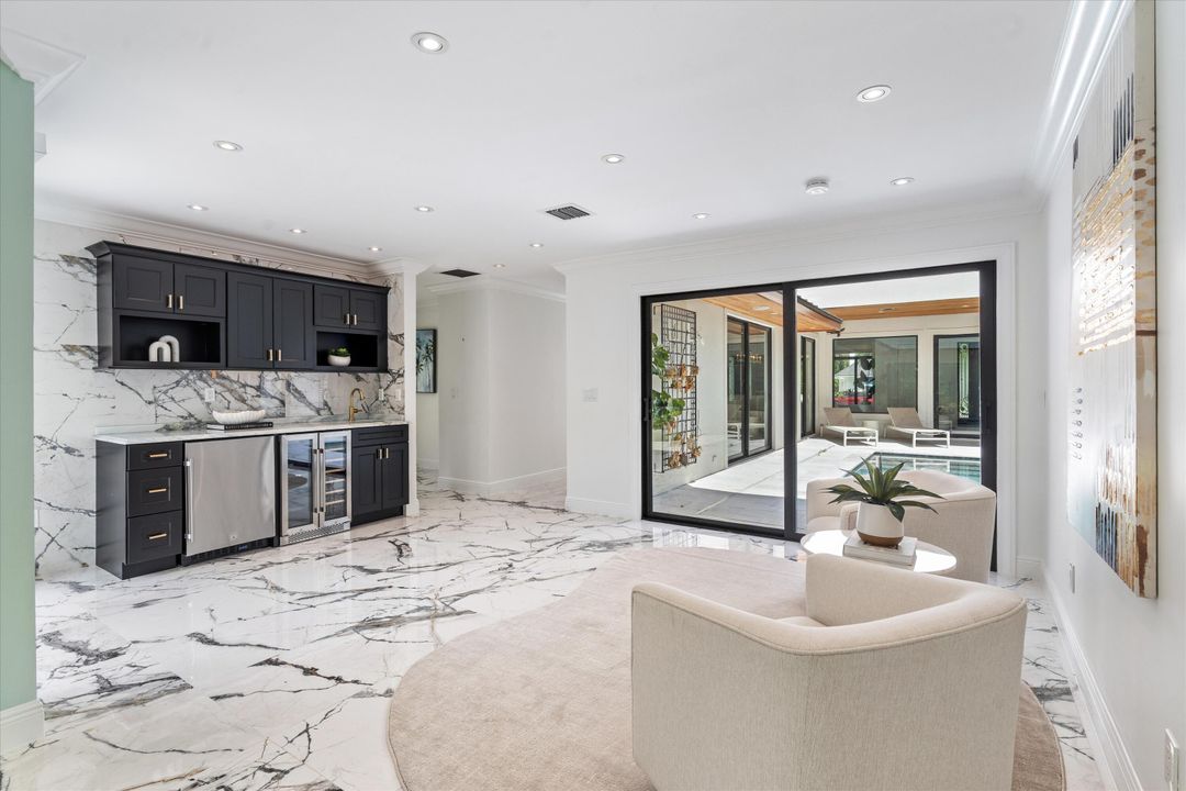 For Sale: $3,900,000 (4 beds, 4 baths, 4750 Square Feet)