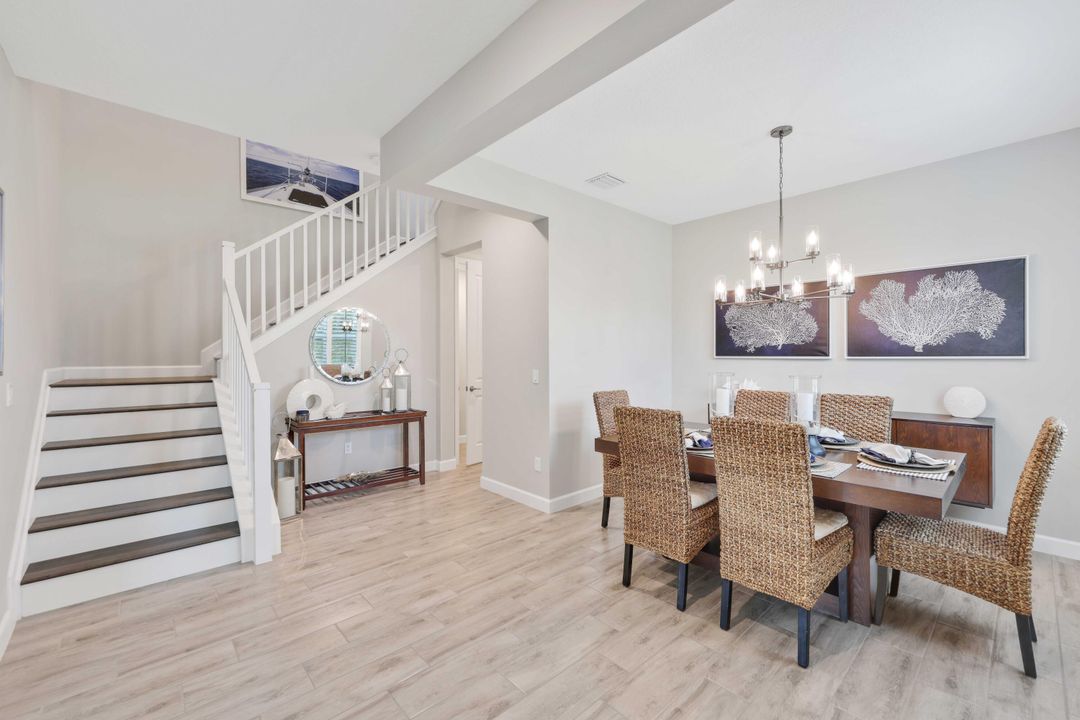 For Sale: $550,000 (3 beds, 2 baths, 2124 Square Feet)