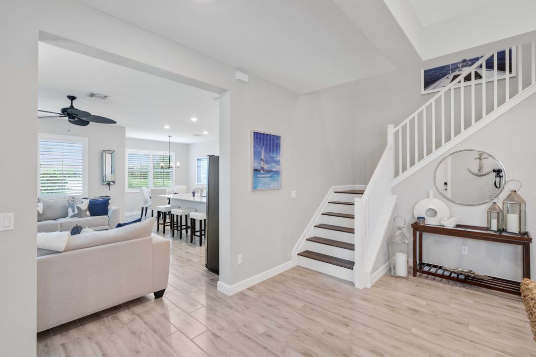 For Sale: $550,000 (3 beds, 2 baths, 2124 Square Feet)