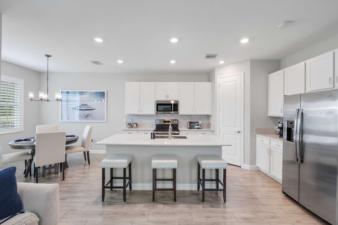 For Sale: $550,000 (3 beds, 2 baths, 2124 Square Feet)