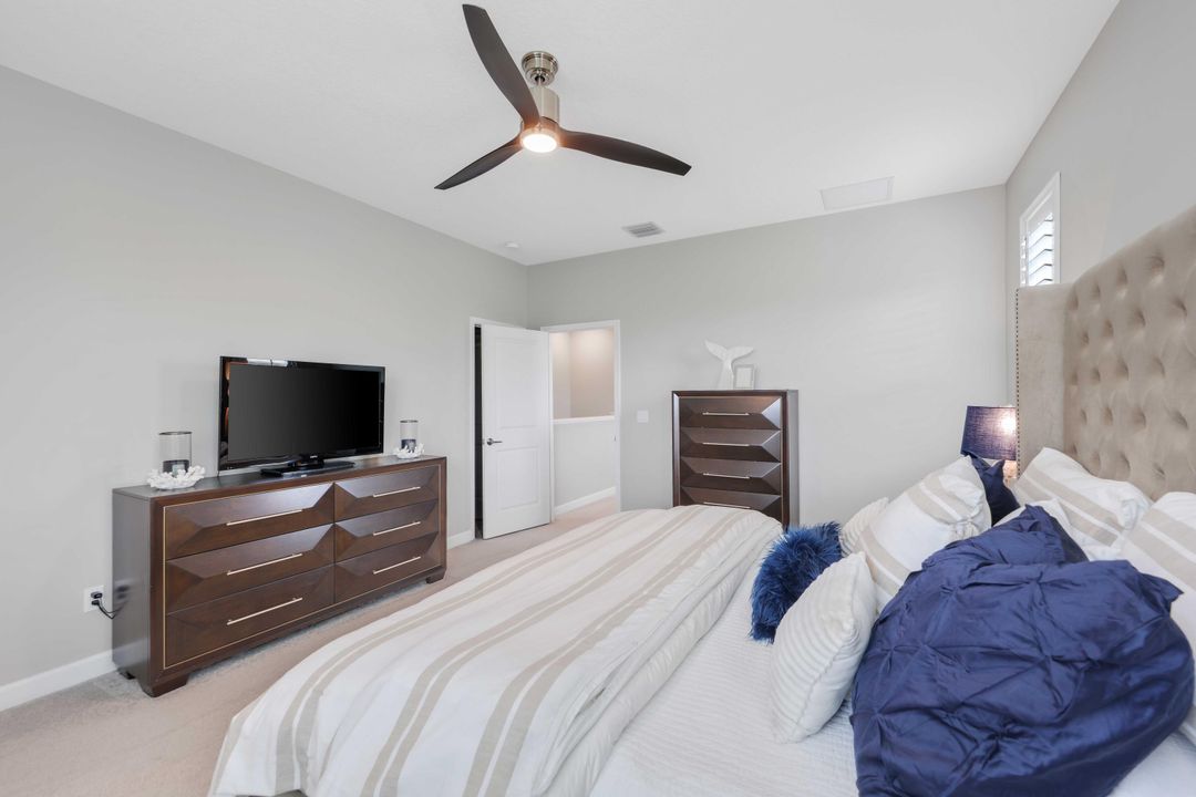 For Sale: $550,000 (3 beds, 2 baths, 2124 Square Feet)