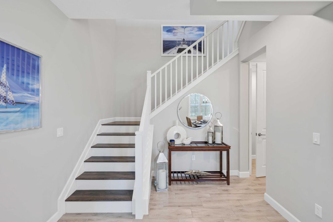 For Sale: $550,000 (3 beds, 2 baths, 2124 Square Feet)