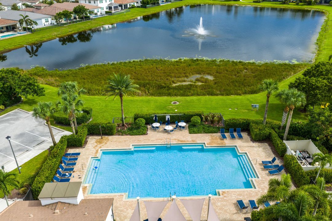 For Sale: $550,000 (3 beds, 2 baths, 2124 Square Feet)