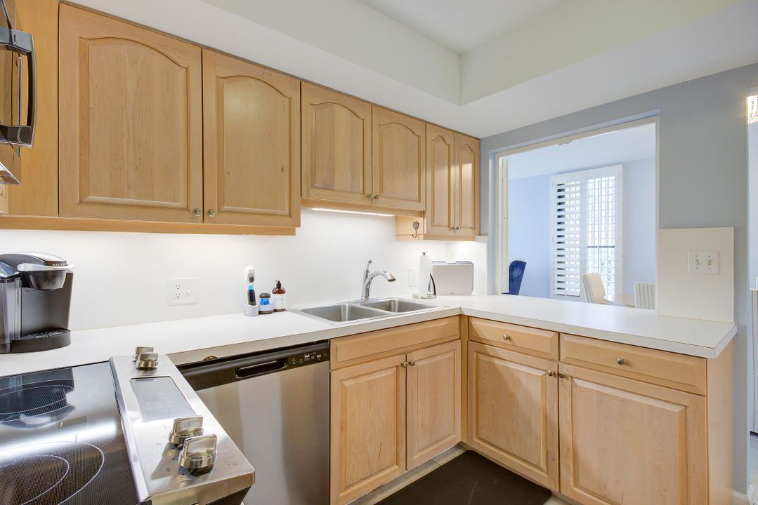 For Rent: $17,500 (2 beds, 2 baths, 1753 Square Feet)