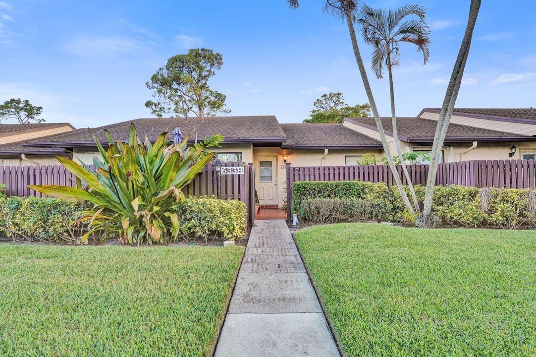 待售: $242,000 (2 贝兹, 2 浴室, 1370 平方英尺)