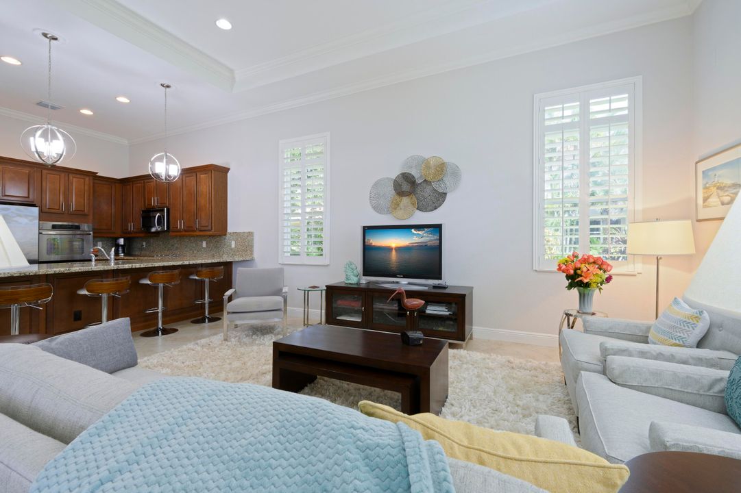 Active With Contract: $1,010,000 (3 beds, 2 baths, 2247 Square Feet)