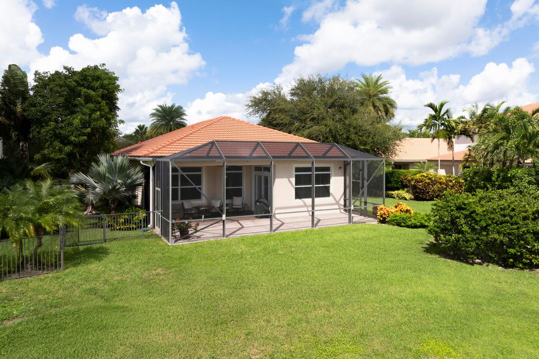 Active With Contract: $1,010,000 (3 beds, 2 baths, 2247 Square Feet)