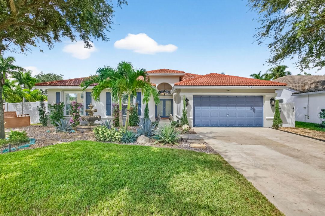 For Sale: $1,199,999 (4 beds, 2 baths, 2372 Square Feet)