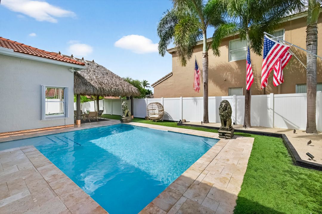 For Sale: $1,199,999 (4 beds, 2 baths, 2372 Square Feet)