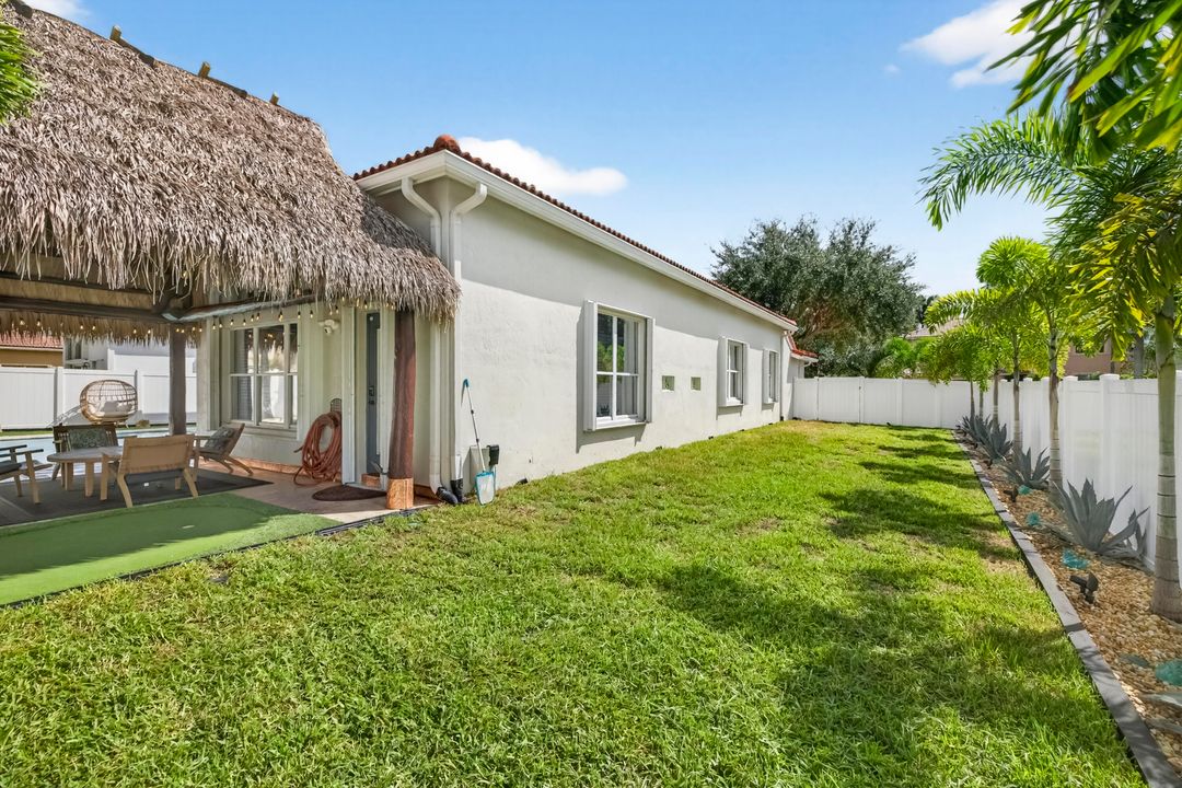 For Sale: $1,199,999 (4 beds, 2 baths, 2372 Square Feet)